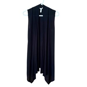 LUXE USA Black Sleeveless Cardigan - Lightweight & Versatile Layering Piece EUC